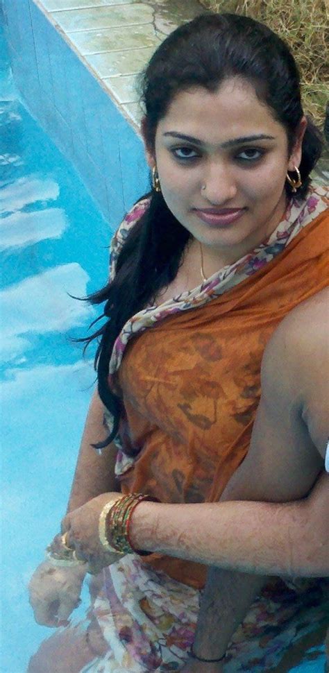 desinude pics|Desi Nude Girls & Women Porn Pics